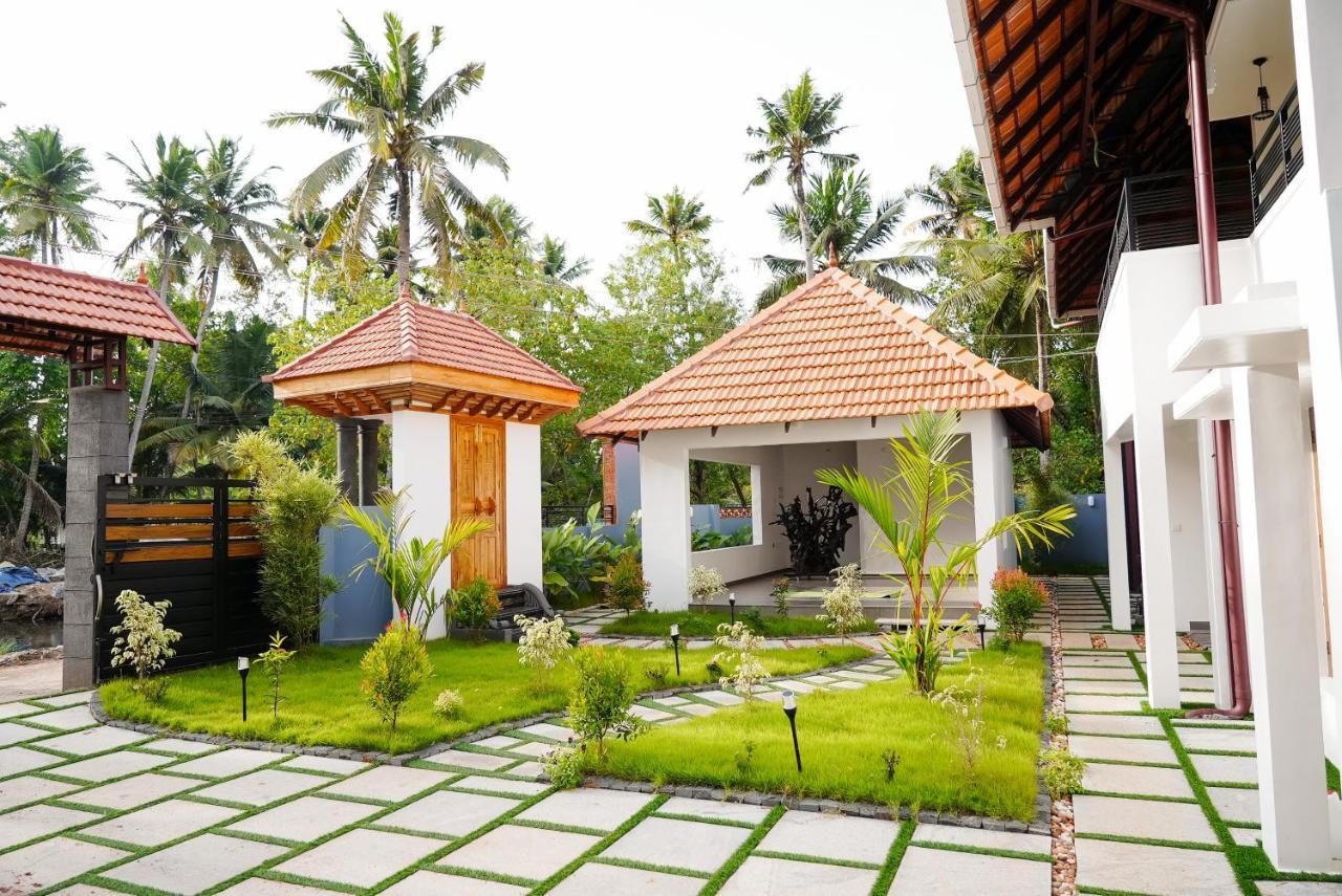 Kalloos Island Backwater Resort Kollam Εξωτερικό φωτογραφία