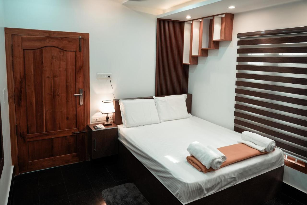 Kalloos Island Backwater Resort Kollam Εξωτερικό φωτογραφία